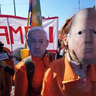 Hnutí „No Kings“ protestovalo i jinde po světě. V Římě šlo hlavně o protiválečnou demonstraci. 