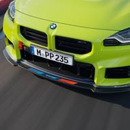 Nastavitelný středový díl spolupracuje s ostatními aerodynamickými prvky předního nárazníku.