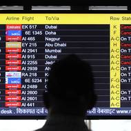 Krize zkomplikovala leteckou dopravu po celém světě. Letiště v Dubaji je klíčovým uzlem. 