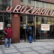 V sedmdesátých letech se tu podle údajů vydávaly až tisíce obědů denně.