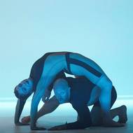 Pohyb vystihuje spolehlivě napětí.