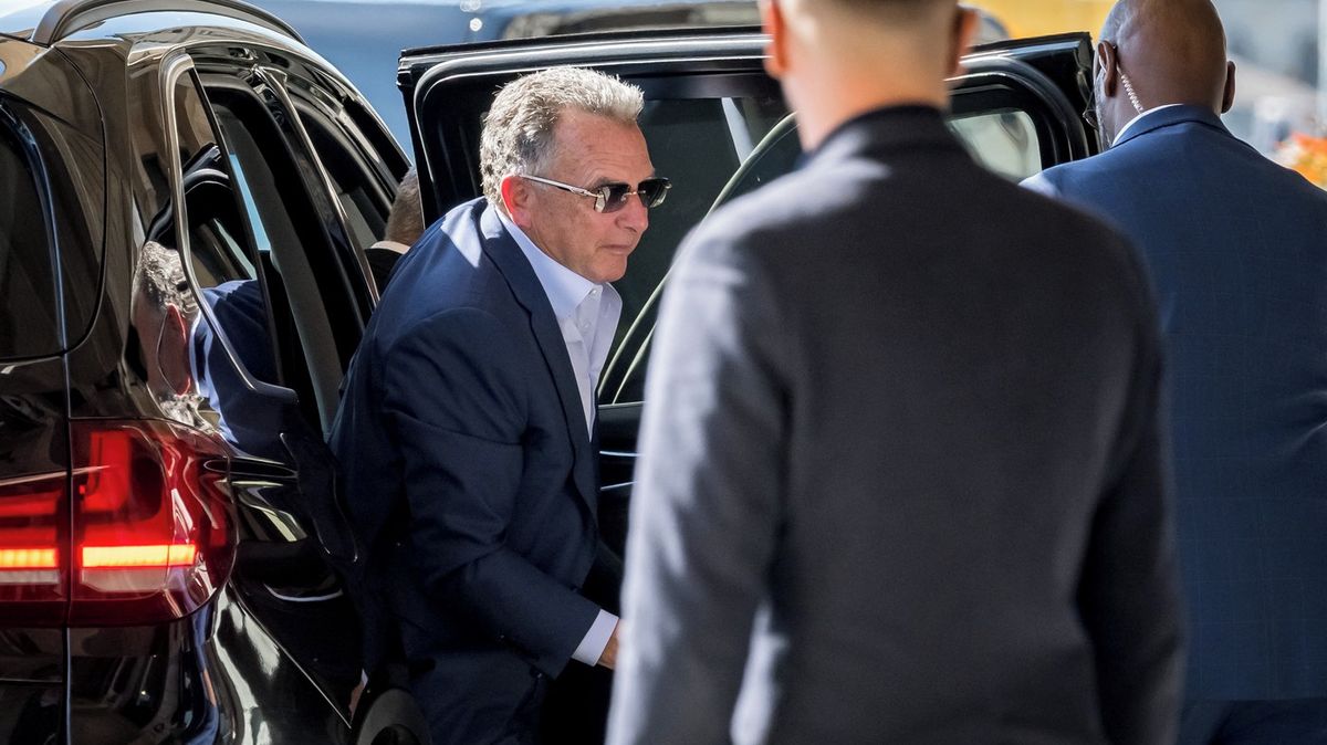 Íránský ministr při jednání křičel na Witkoffa. Za dva dny přišly americké údery