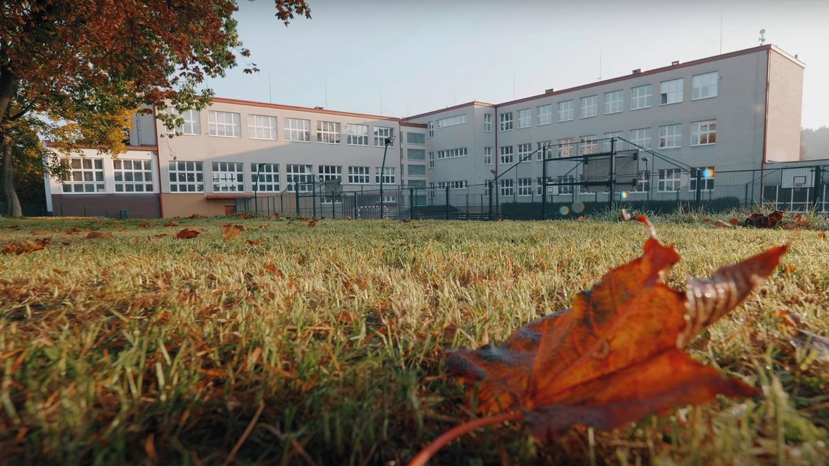 Polovina učitelů humpolecké školy dala výpověď, ředitelka rezignovala