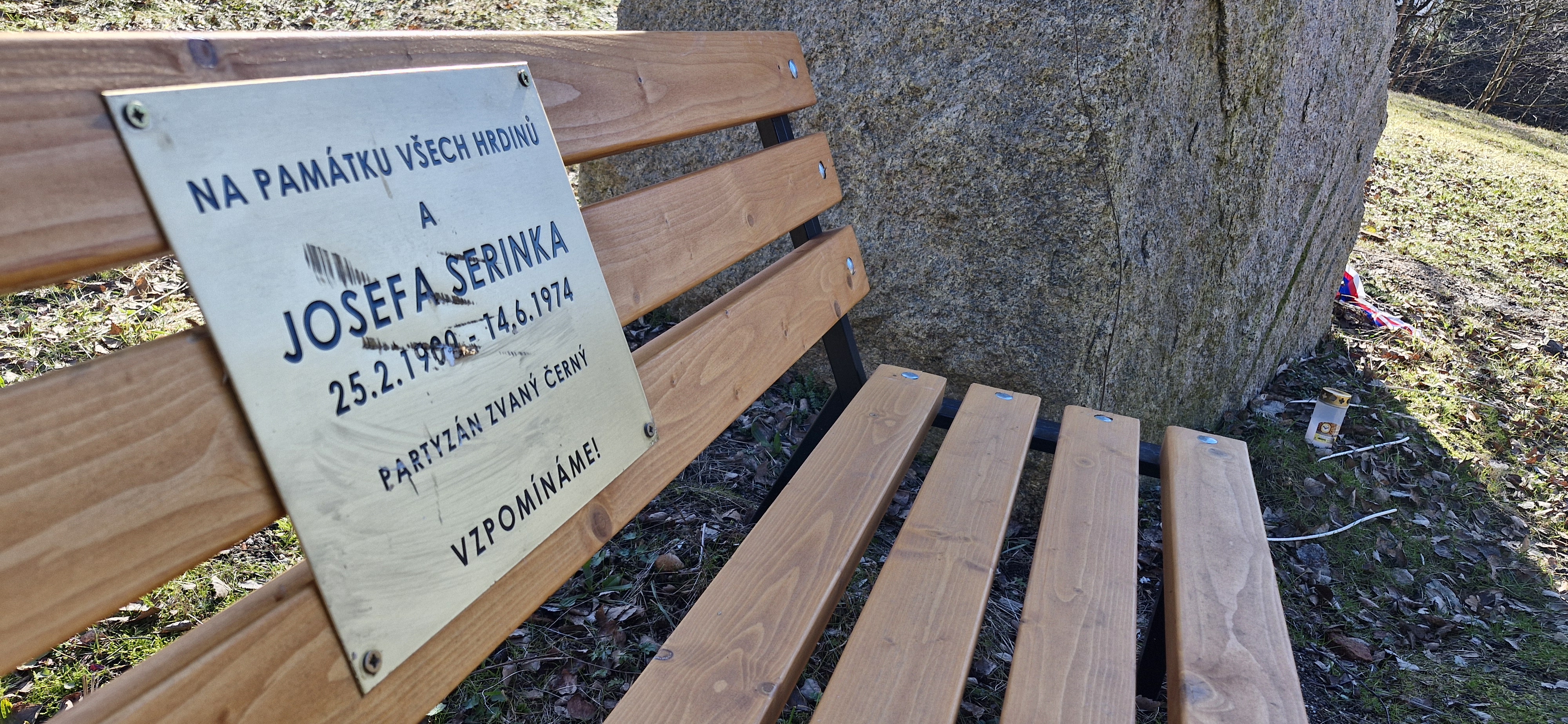 Pomník romského koncentračního tábora v Liberci se opět stal terčem vandalů