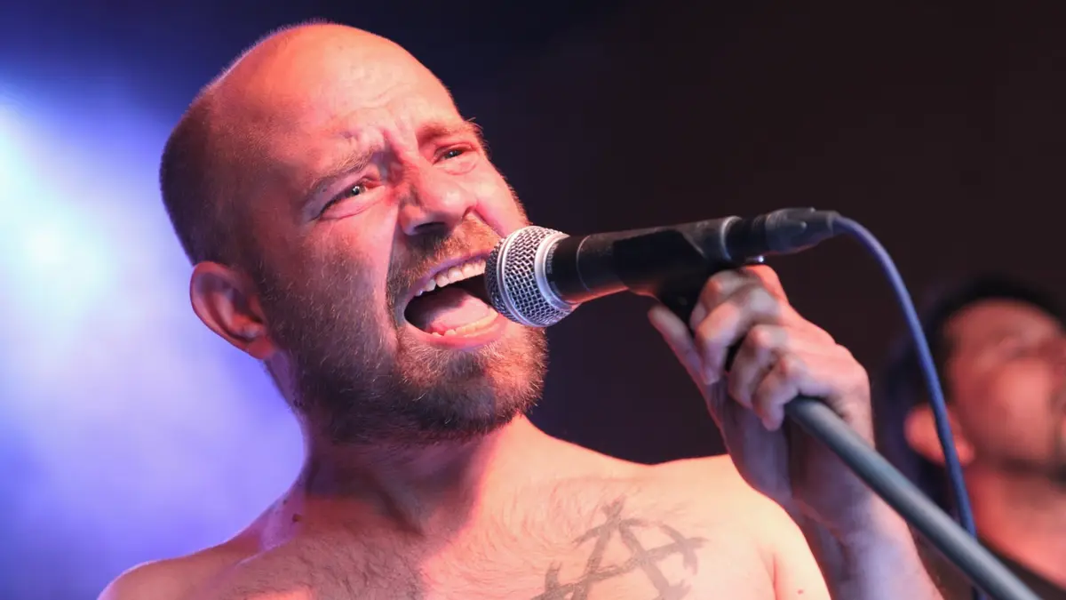 Zemřel zpěvák skupiny VHS Adam Vitásek