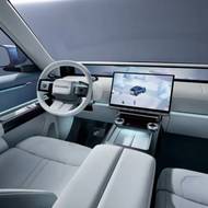 Předprodukční koncept předpovídá elektromobil, včetně verze s prodlužovačem dojezdu i plug-in hybrid.