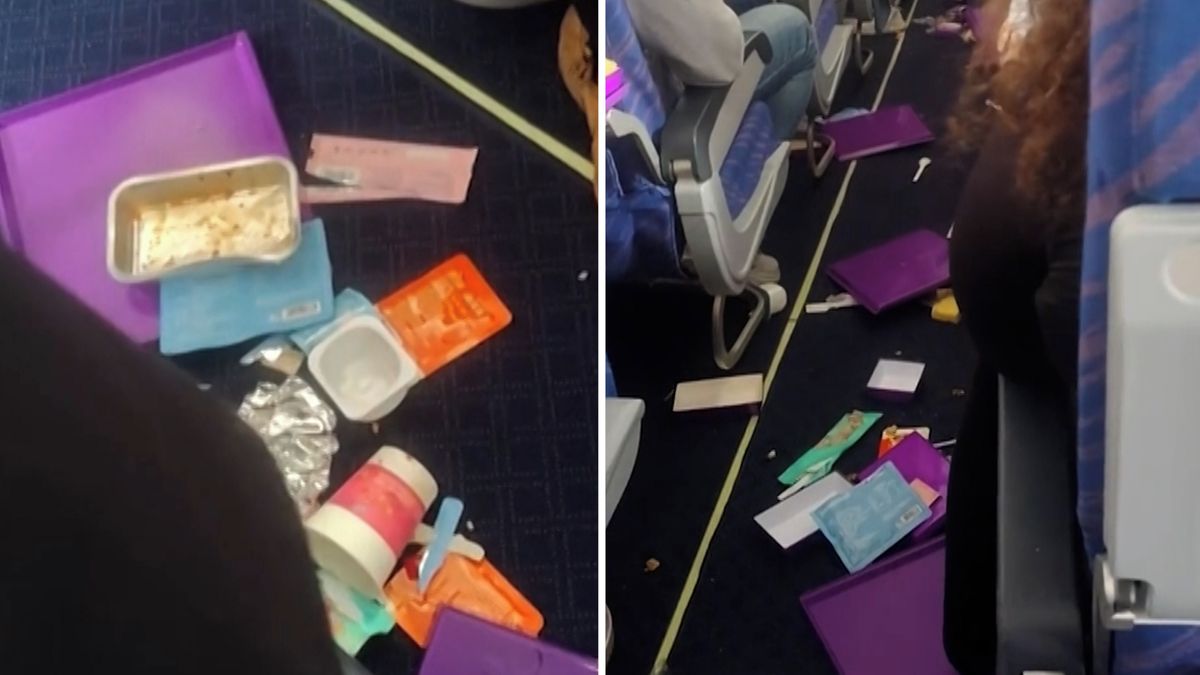 Podlaha posetá pokrmy. Letadly v pondělí otřásly silné turbulence