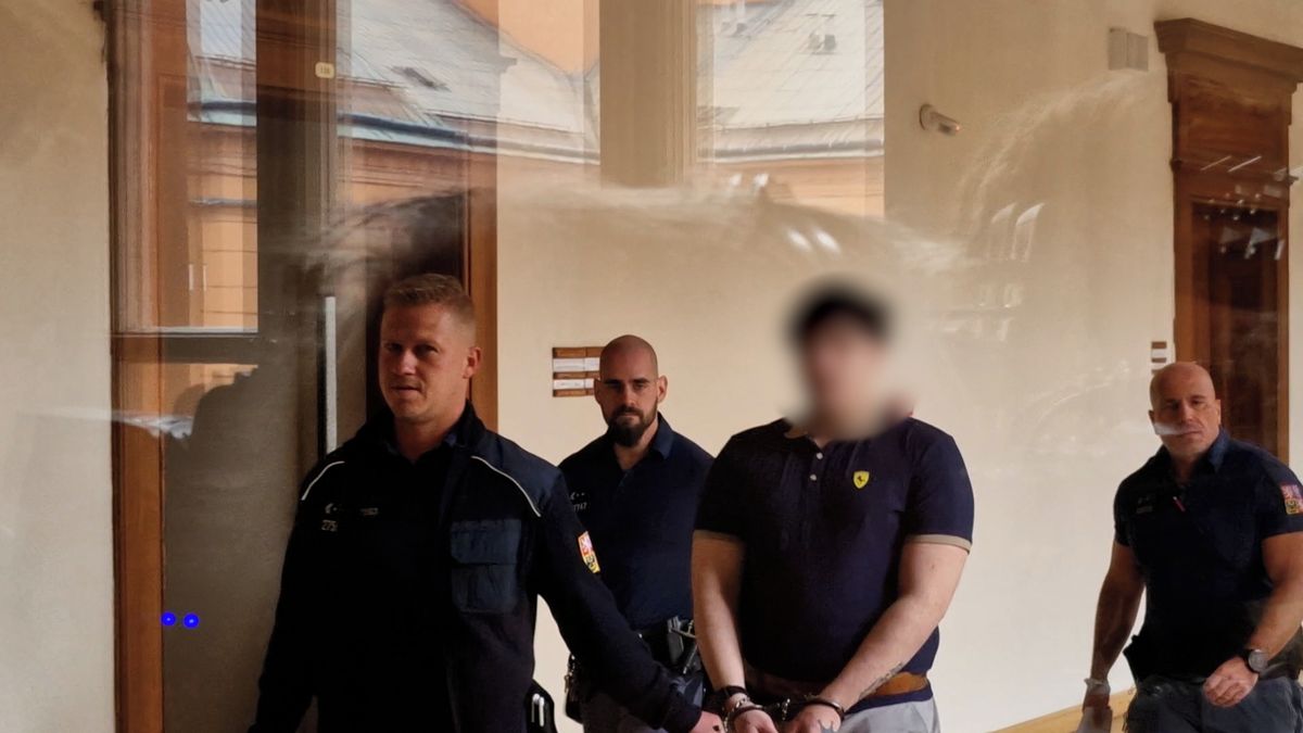 Mladík z Brna blouznil o džihádu a brutálně napadl bezdomovce. Teď stojí před soudem