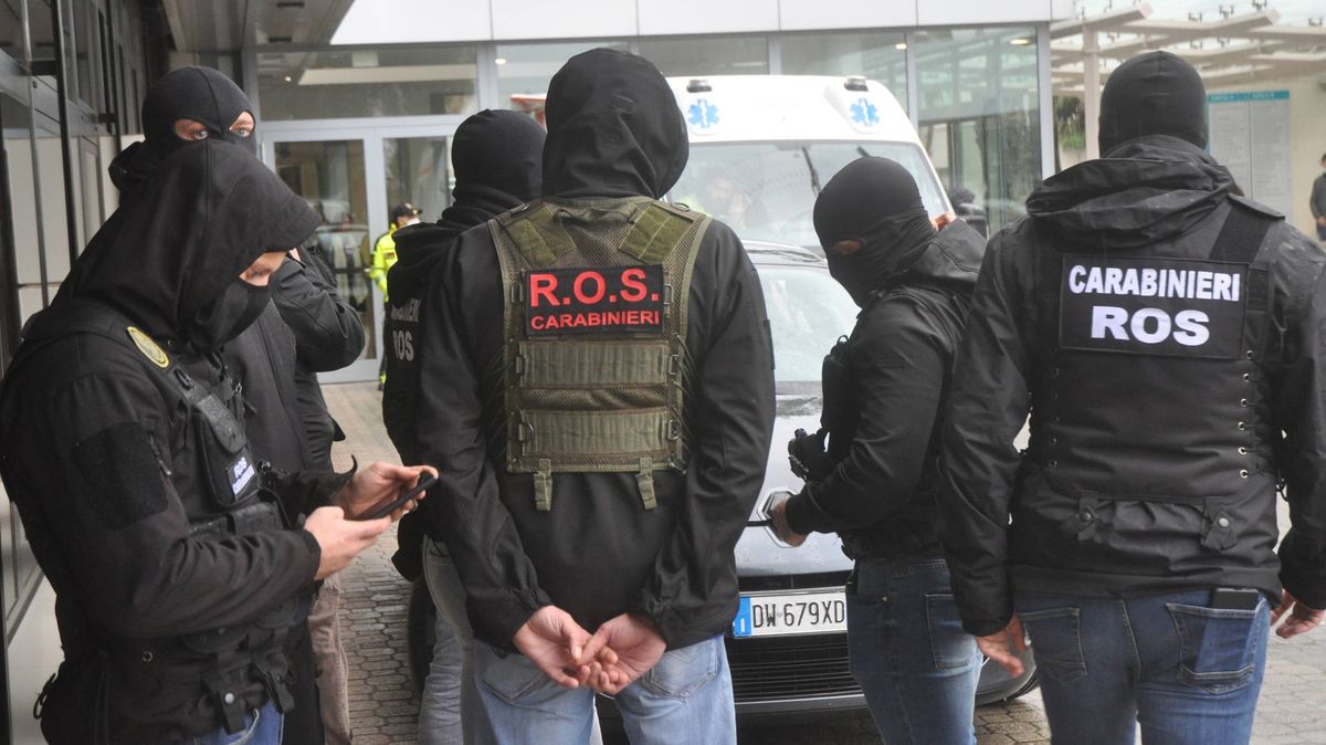 Přerušení vedení u ropovodu TAL vyšetřuje protiteroristická jednotka