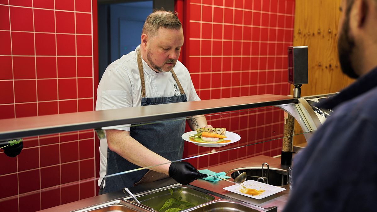 Michelinský kuchař navařil oběd dělníkům ve Zlíně