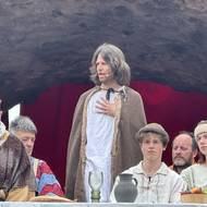 V kulisách hradu Lipý znovu ukřižovali Krista