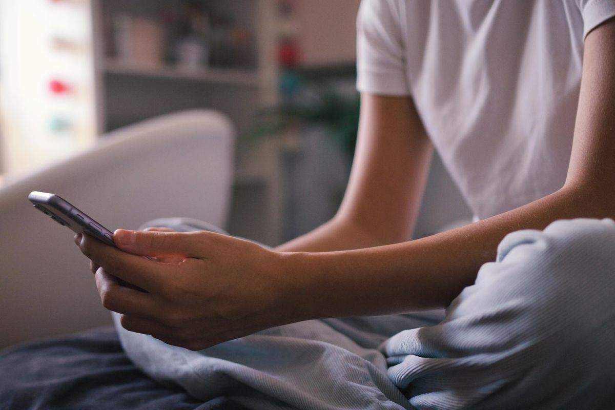 Jak se nechat zabít vlakem? Mladík se před smrtí radil s chatbotem