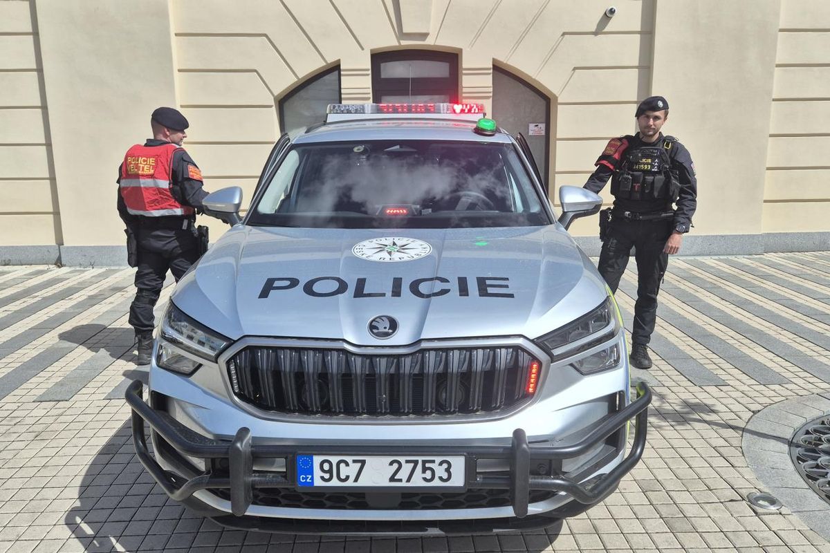 Velitelé policie v Českých Budějovicích mají nadupaný Kodiaq se zeleným majákem
