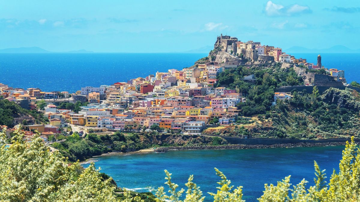 Vesnice na Sardinii chtějí nové obyvatele i turisty. Čeká je velká revitalizace
