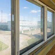 Areál jaderné elektrárny. Energie se zde vyráběla ještě v roce 2000. A pracuje se zde dodnes, byť výhradně na likvidaci a dlouhodobém procesu vyřazování z provozu.