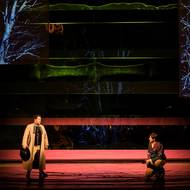 Scénu navrhl režisér představení Martin Otava.