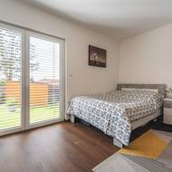 „Když přijede návštěva, má ve vejminku všechno, co potřebuje,“ říká Jaroslava.