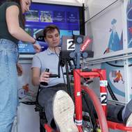 Zájemci mají možnost si vyzkoušet i cyklistiku z pohledu lidí s hendikepem.