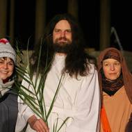 Třicetiletý František Špaček hrál Ježíše už počtvrté. Cení si toho, že lidé přemůžou svoji pohodlnost a zapojí se do představení nebo se aspoň přijdou podívat.