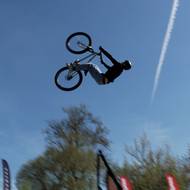 Jedním z největších lákadel byly Big Air skoky.