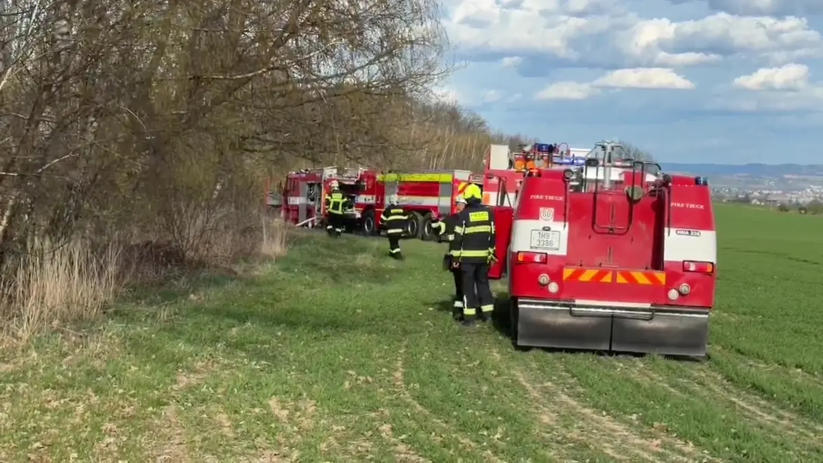 U Dolan na Náchodsku hoří les