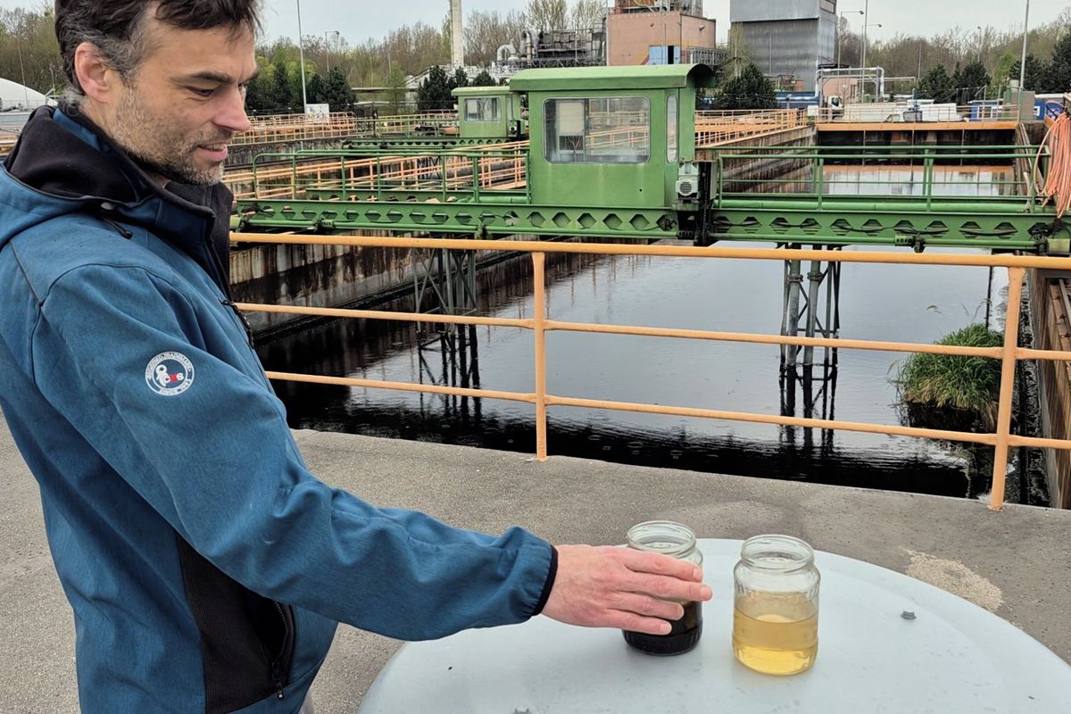 Bakterie u Pardubic požírají dusík a pomáhají tím čistit odpadní vodu. Jako první v republice 
