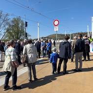 Na otevření v pátek odpoledne čekala řada zvědavců.