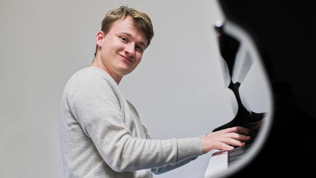 Český klavírista Schulmeister má cenu BBC Music Magazine Award pro nové talenty