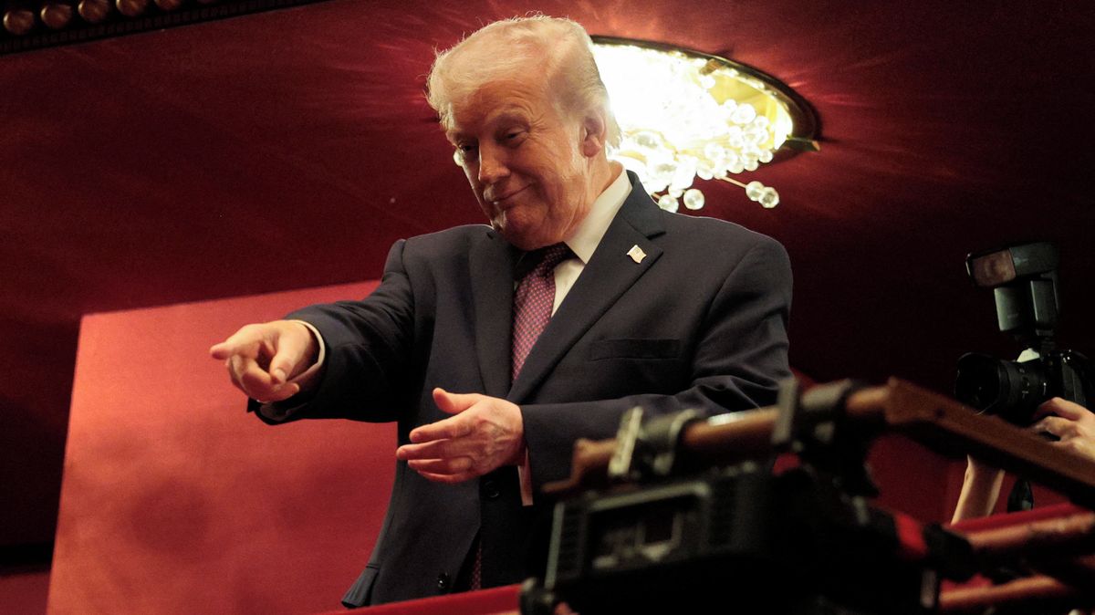 Íránský prezident požádal o příměří, tvrdí Trump