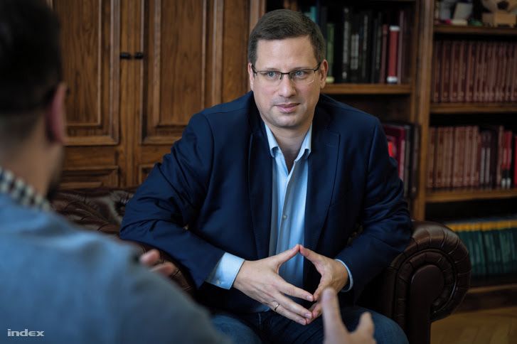 Odtržené od života, odmítla Budapešť žádost Bruselu o zrušení zastropování pohonných hmot