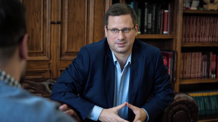 Odtržené od života, odmítla Budapešť žádost Bruselu o zrušení zastropování pohonných hmot