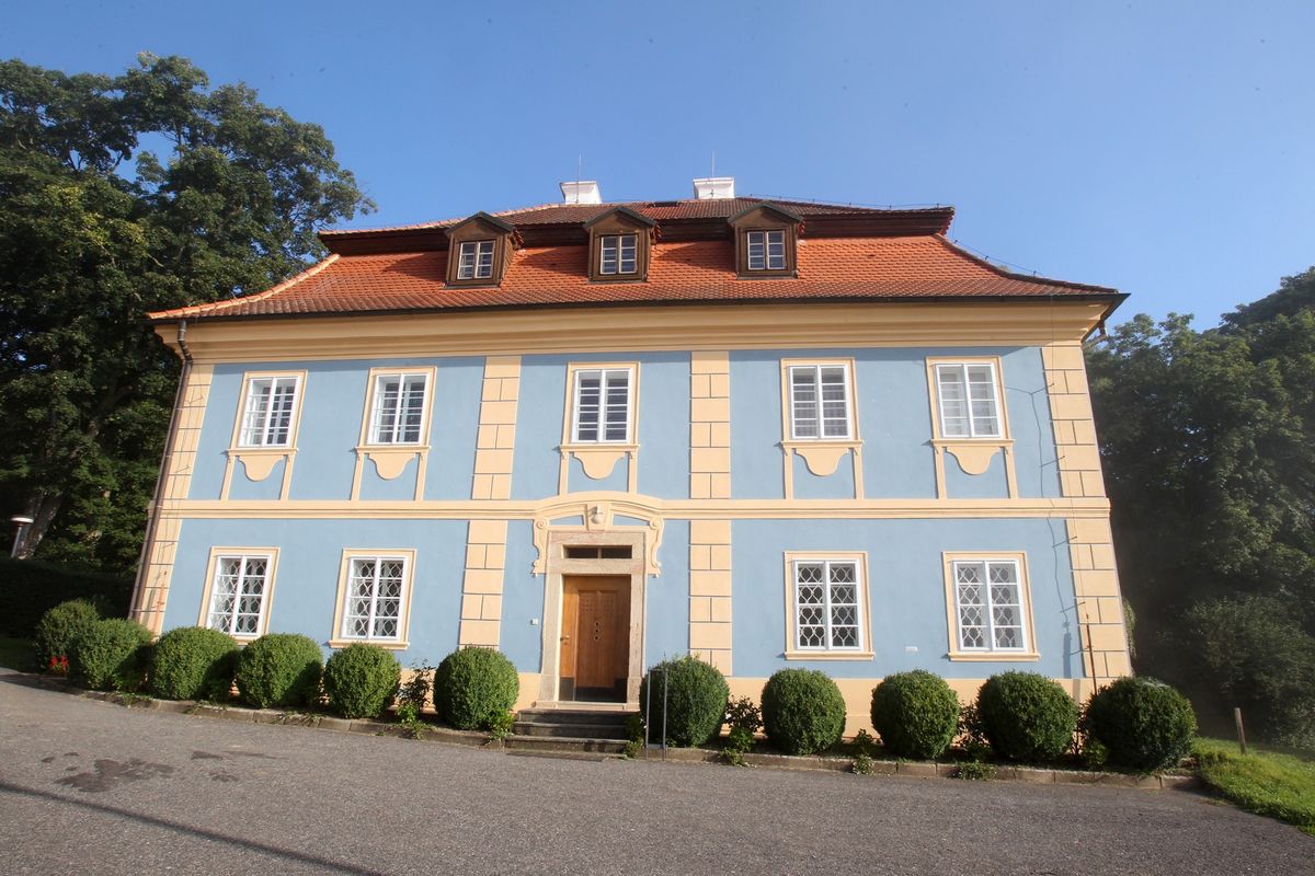 Domovský zámek Karla Schwarzenberga Dřevíč prodali