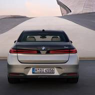 Vzadu jsou zcela přepracovaná světla.