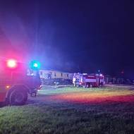 Hasiči likvidovali v neděli požár kravína v Lipině na Opavsku