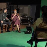 Manželku Jana Kefera hraje Nataša Bednářová a gestapáka Andrej Lyga.