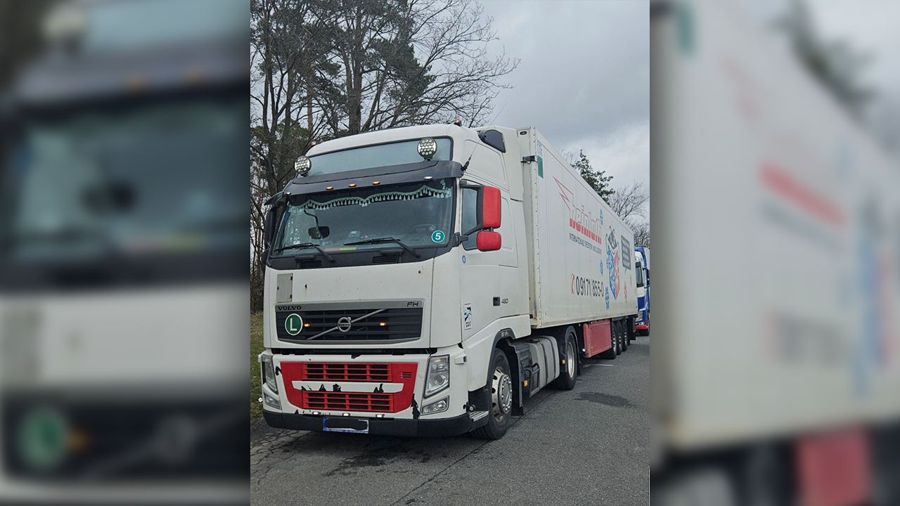 Nộp tiền đặt cọc, nếu không sẽ không di chuyển tiếp. Cảnh sát đang chú trọng vào những tay lái Romania trên đường cao tốc