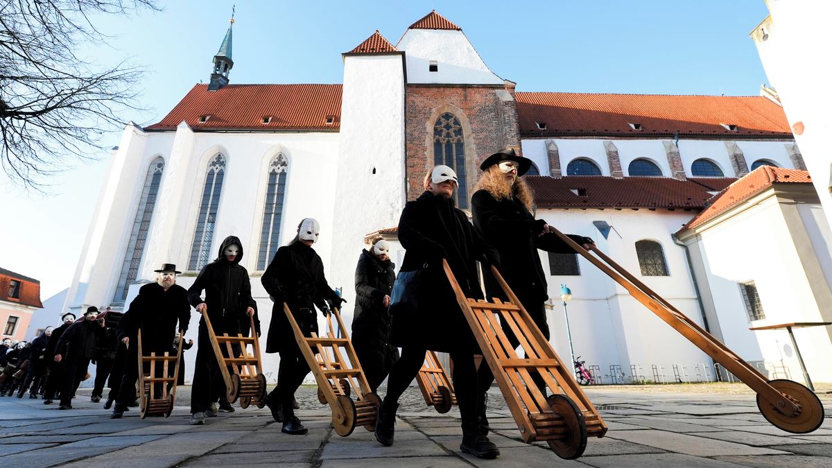 FOTO: Velikonoční hrkání v Českých Budějovicích