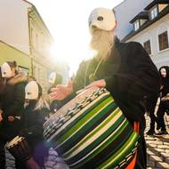 Hrkání se zúčastnily i děti