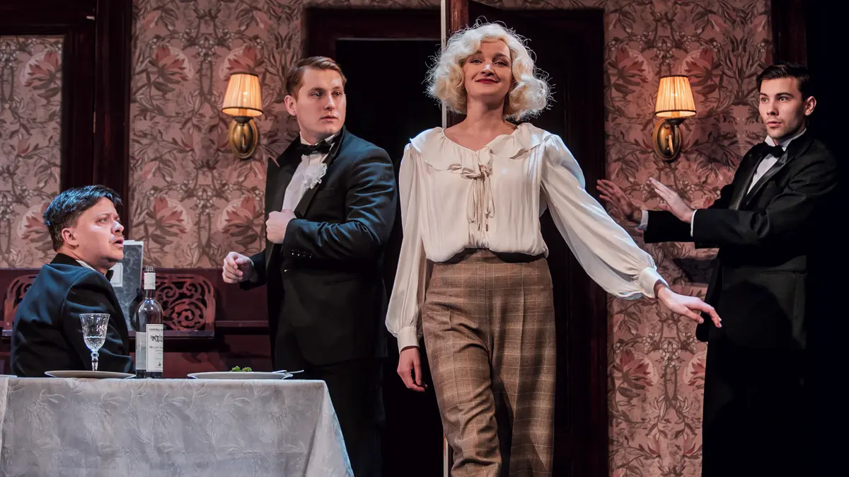 Hotel Modrá hvězda se stěhuje do Pardubic. Divadlo uvede známou pamětnickou klasiku