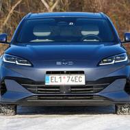 BYD Seal 6 DMi Touring je elegantní plug-in hybridní kombík.