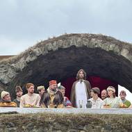 V kulisách hradu Lipý znovu ukřižovali Krista