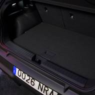 Kufr má působivý objem 441 litrů.