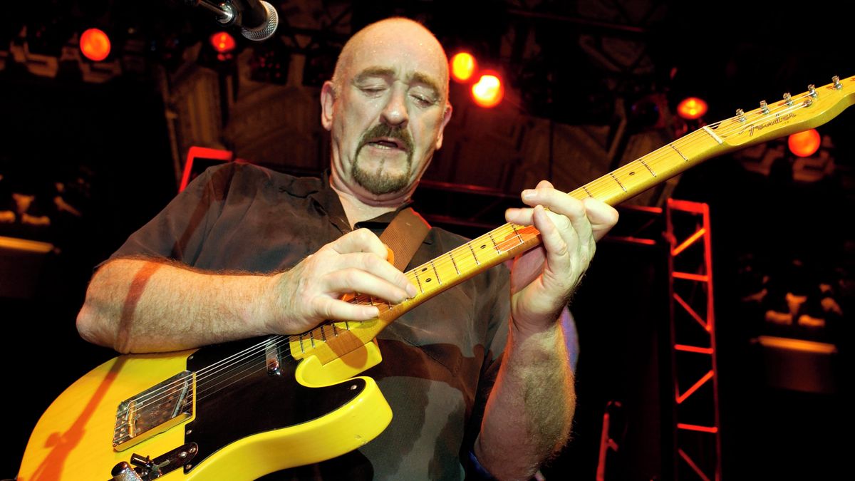 Zemřel Dave Mason