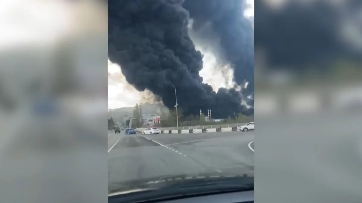 Nedá se tu žít. Obyvatelé ruského Tuapse zveřejňují po ukrajinském útoku zoufalé příspěvky