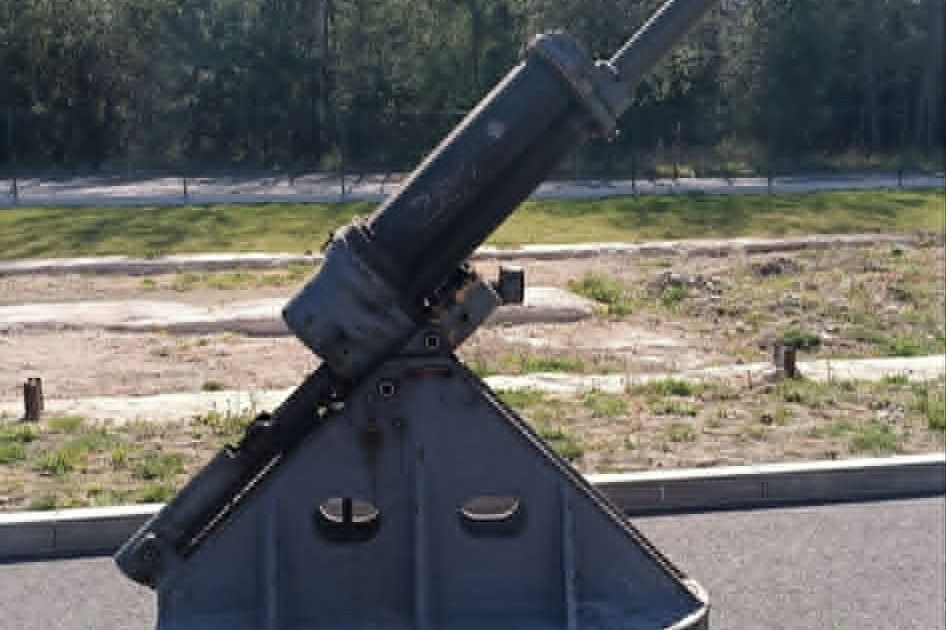 Budějovickým policistům přivezl nadšenec pevnostní minomet