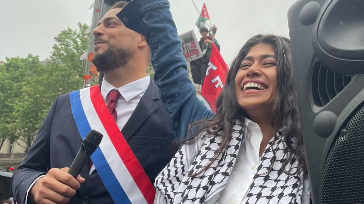 Drogy a schvalování terorismu. Francouzská policie zatkla europoslankyni Hassanovou