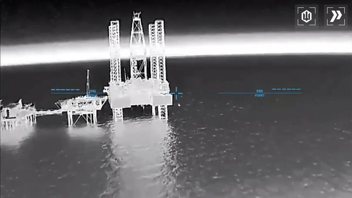 Ukrajinské drony zasáhly ruskou válečnou loď