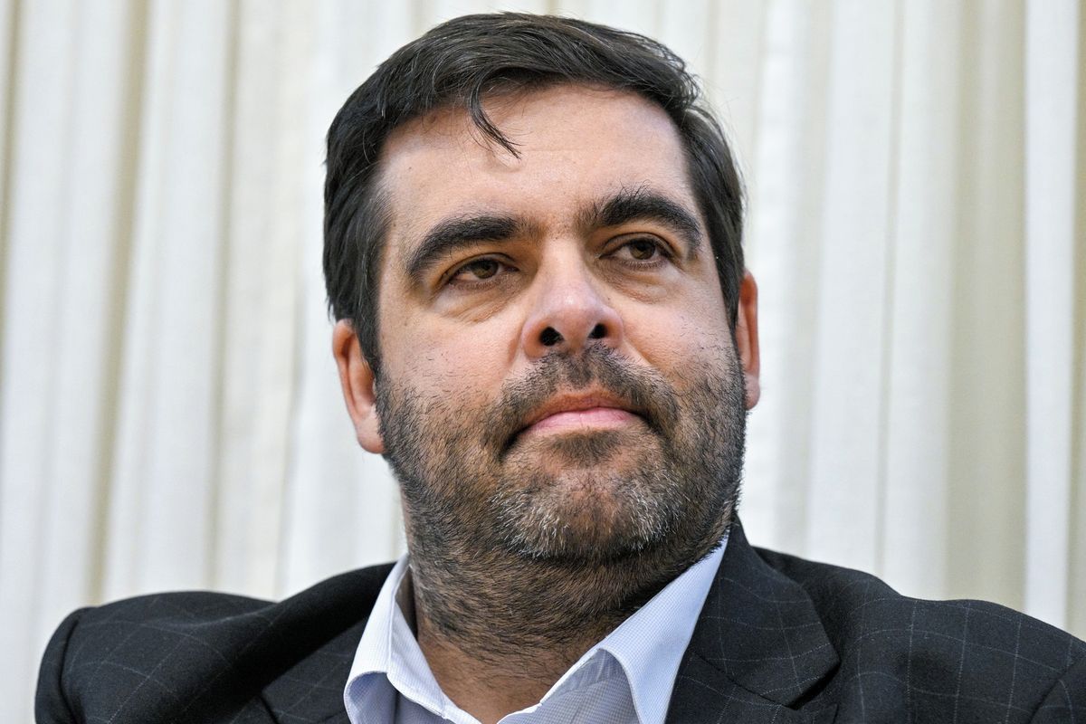 Penzijní fondy berou poplatky i za špatné výsledky. Musí se to změnit, říká exšéf důchodové komise