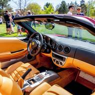 Interiér vozu Ferrari