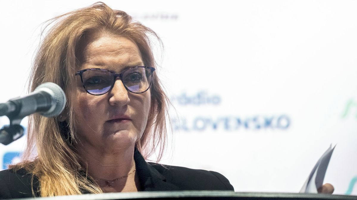 Od rušení poplatků ke strachu z vysílání kritických projevů. Jak to šlo na Slovensku s veřejnoprávní televizí